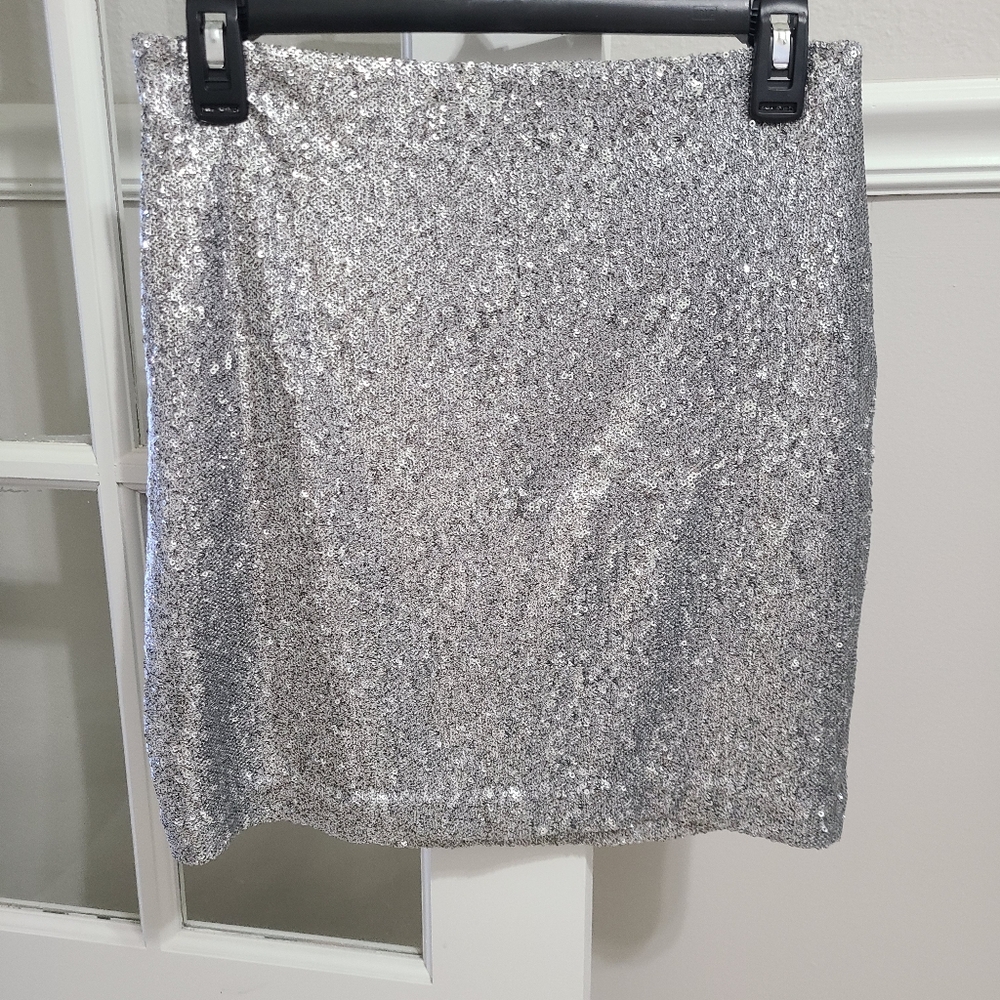 White House Black Market Silver Sequin Pencil Mini